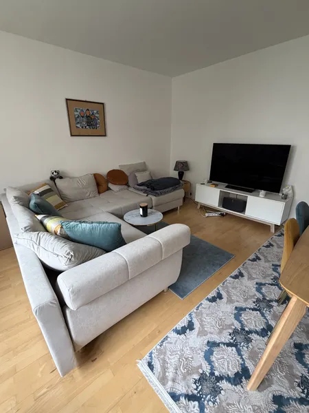 *1 JAHR UNTERMIETE*  Schöne helle Wohnung mit größem SW-Balkon — photo 1